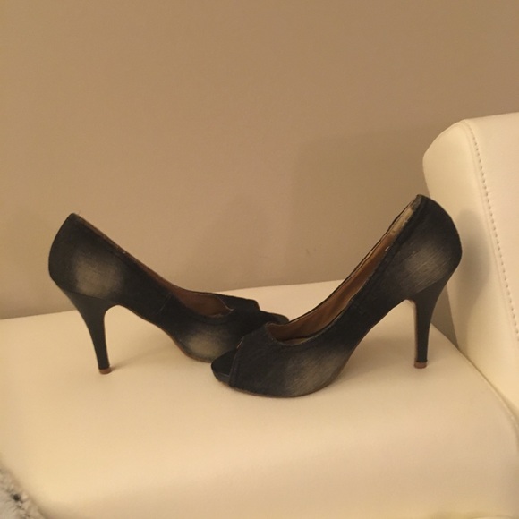 Licean heels for best offer ❣️ - Picture 2 of 5